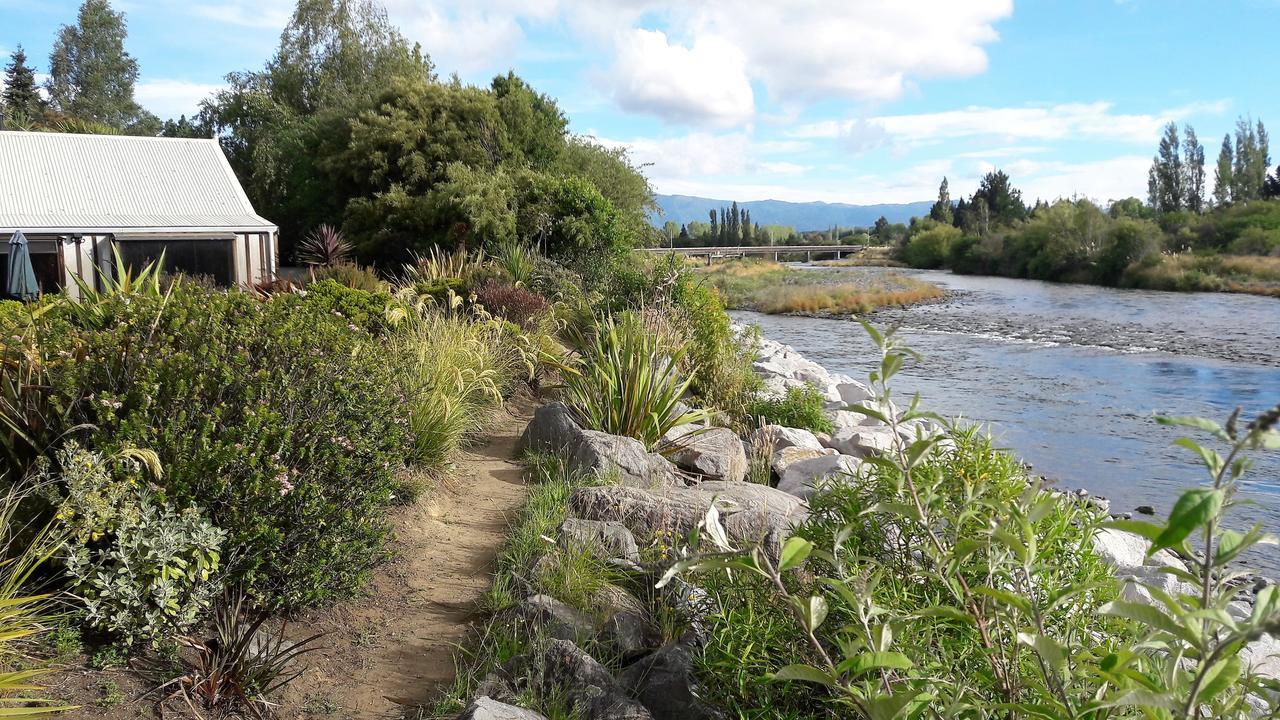 Absolute Riverside Turangi Extérieur photo